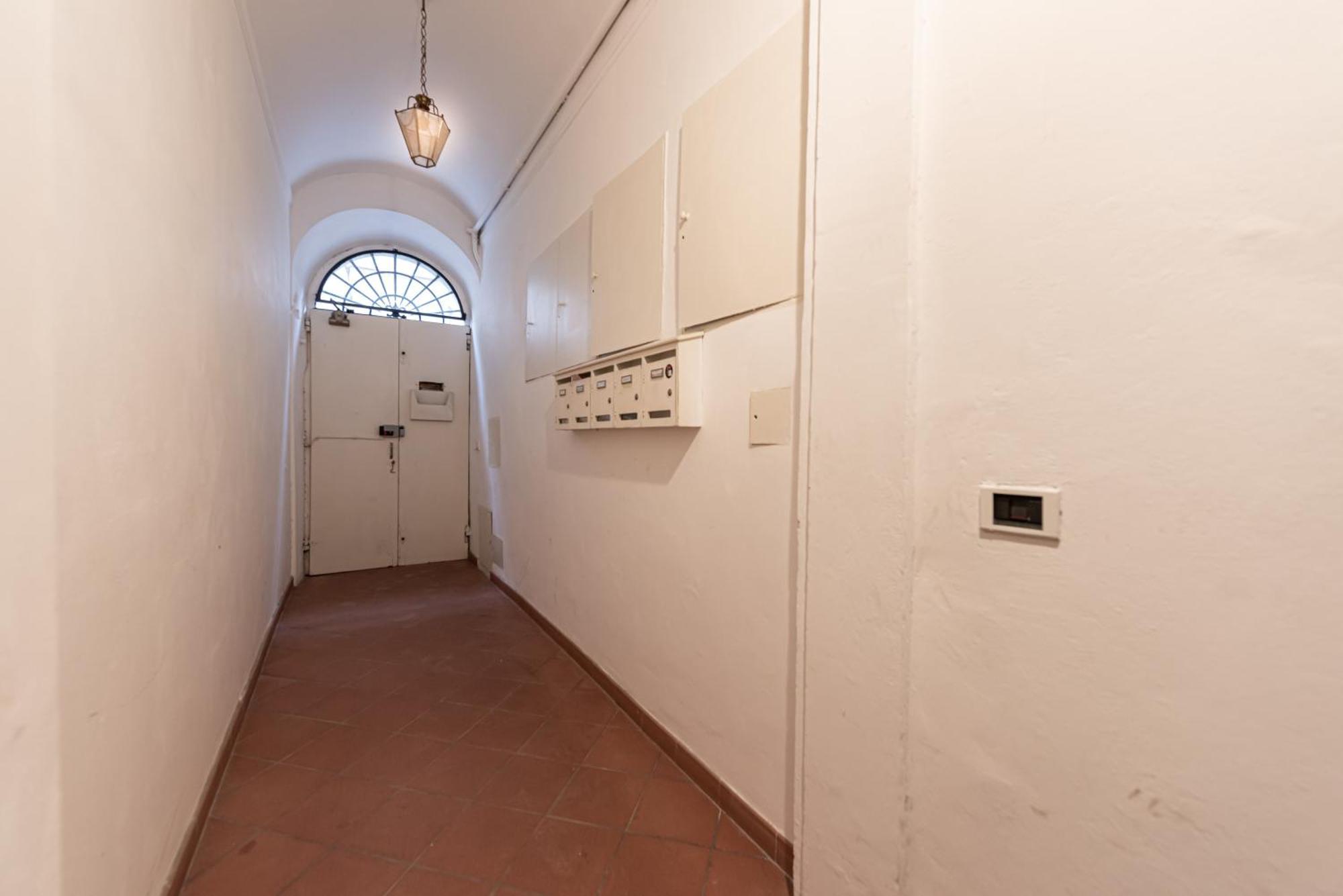 شقة A Due Passi Dal Duomo Di Firenze المظهر الخارجي الصورة