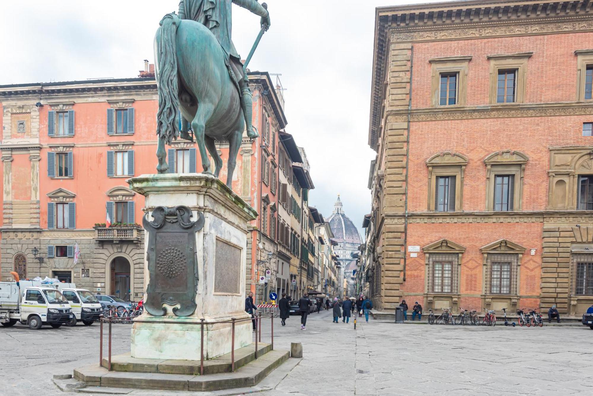 شقة A Due Passi Dal Duomo Di Firenze المظهر الخارجي الصورة